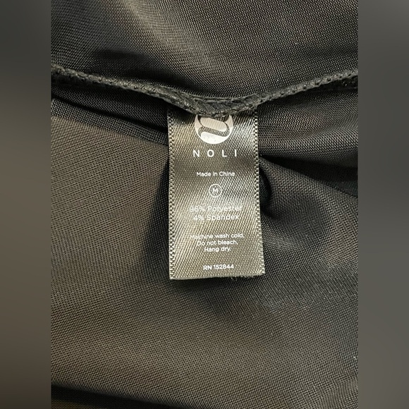 NOLI flow tank top in black‎ NWT Medium - Picture 13 of 13